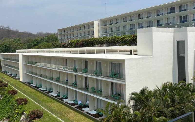 hotel rooms in secrets huatulco all inclusive resorts